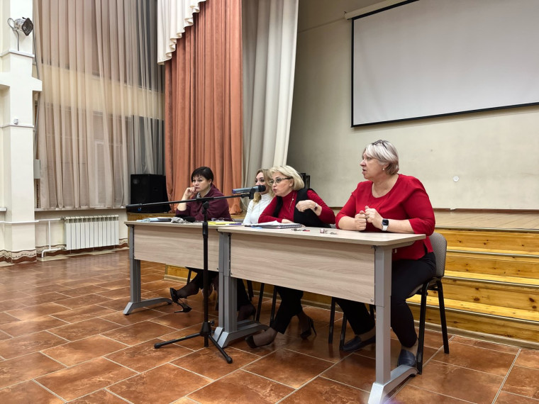 Заседание Совета гимназистов с Администрацией гимназии «Встреча без галстуков».